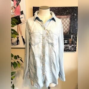 Chico's Womens Roll Tab Button Up Light Wash Long Sleeve Denim Jean Shirt Sz S